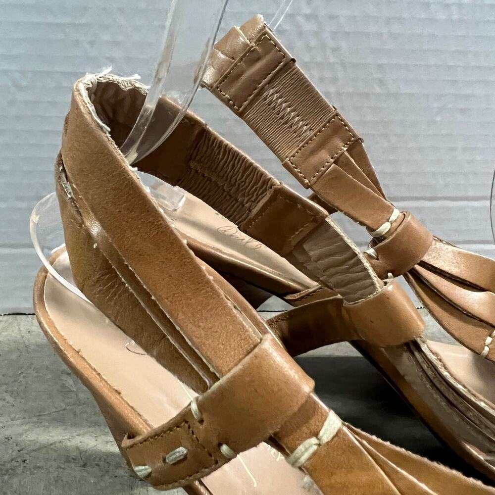 Donald J. Pliner (8) Y2K Tavish Tan Leather Strappy Stack Wood Heel Sandal Shoes - Picture 9 of 14